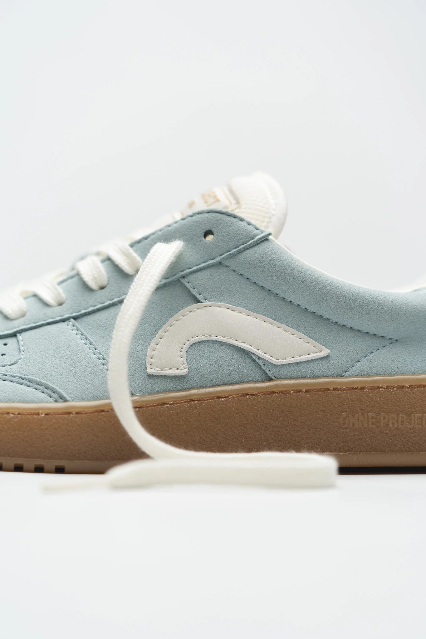 Ohne Project 070 Baby Blue, sneaker barefoot vegana de dona amb puntera ampla i sola flexible.