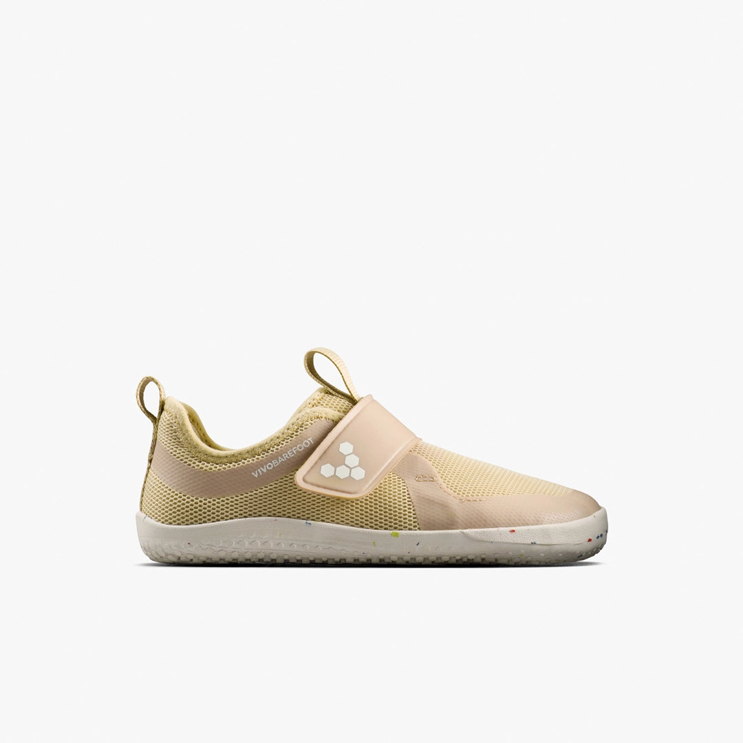 Vivobarefoot Primus Sport IV Preschool Stone, sabata barefoot infantil amb velcro, malla transpirable, puntera ampla i sola flexible.