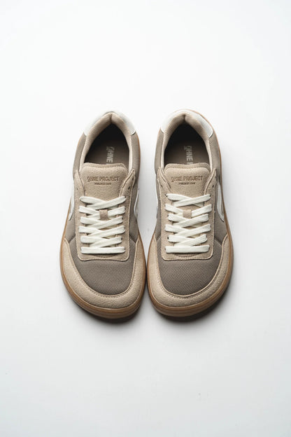 Ohne Project 060 Sneaker Taupe, sabata barefoot amb puntera ampla, sola flexible i disseny urbà minimalista.