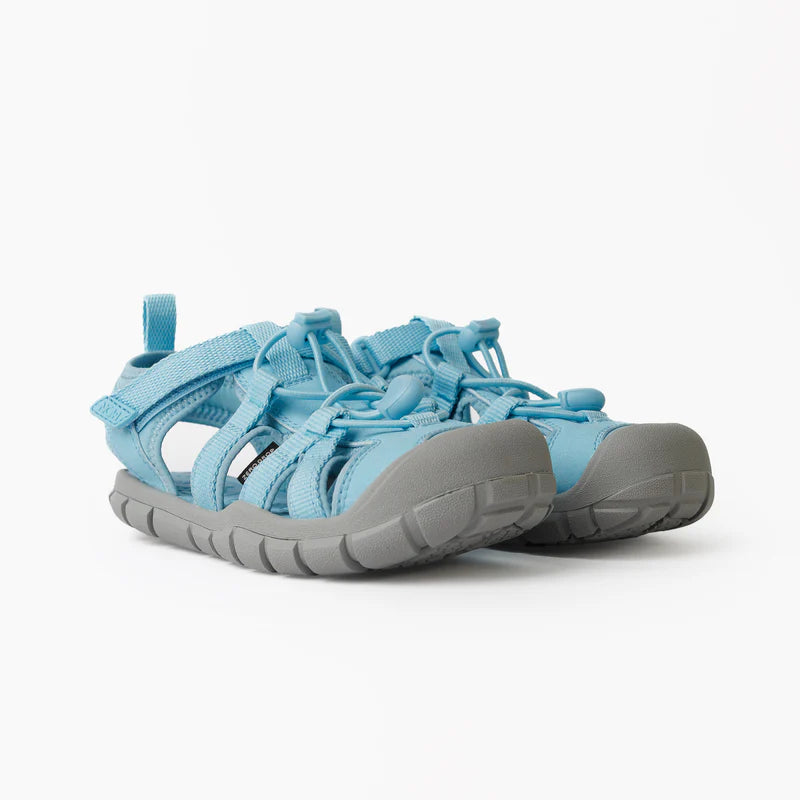 Sandàlia barefoot infantil Naw Lur Sandal Seafoam en perspectiva mostrant el sistema Easy Fit.