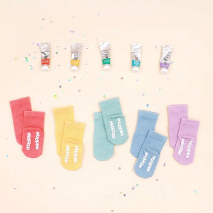 Attipas Rainbow Paint, mitjons antilliscants de bambú per a nadons i primers passos.