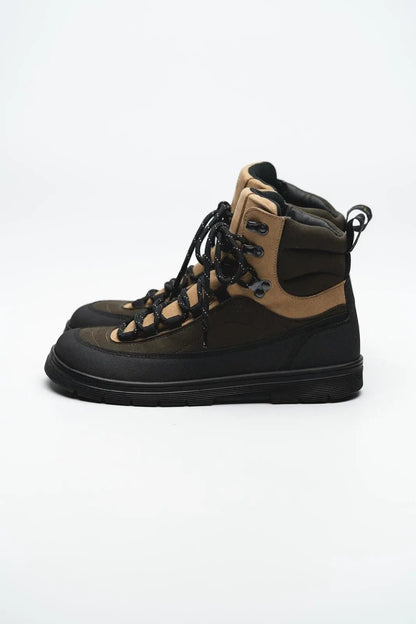 Ohne Project Nomad Earth, bota barefoot vegana d'estil outdoor amb puntera ampla, sola flexible i disseny inspirat en la muntanya.