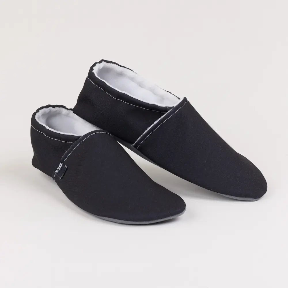 Snugi Slippers Adult, sabatilles barefoot d'interior amb puntera ampla i sola Toughtek flexible.