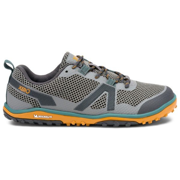 XeroShoes W Scrambler Low, sabatilla barefoot de trail running per a dona amb sola Michelin, puntera ampla i disseny ultralleuger.